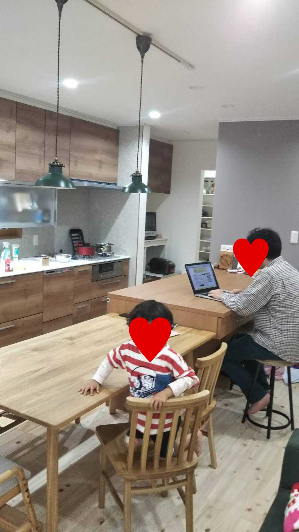テーブル